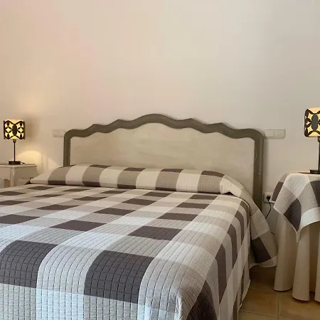 Paola Corralejo Villa La Oliva